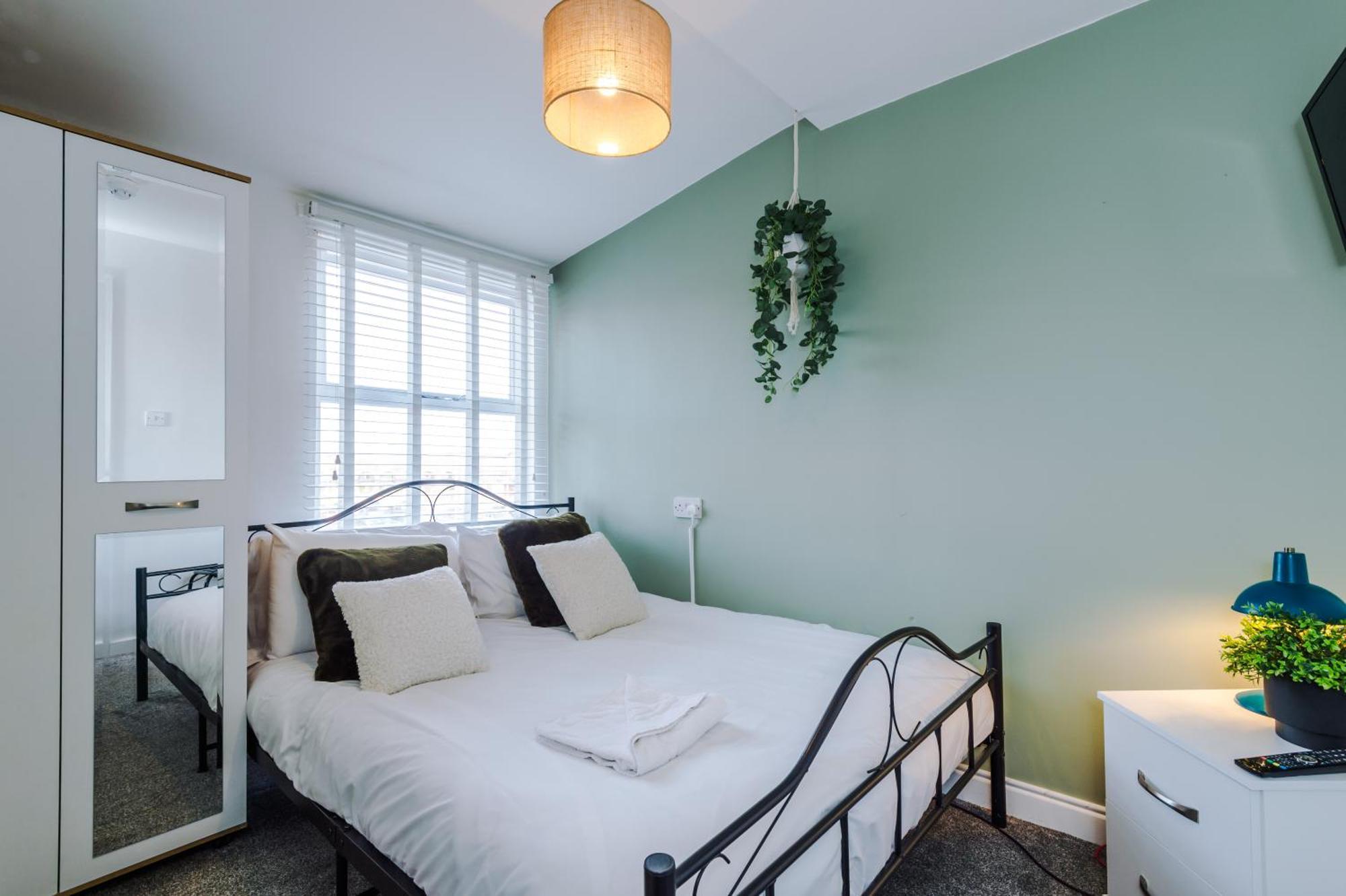 Large 7 Bedroom Town House In Chester City Centre Buitenkant foto